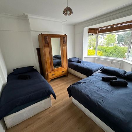 Big Family Room In Room At 2 Iveragh Rd-4 Dublin Extérieur photo