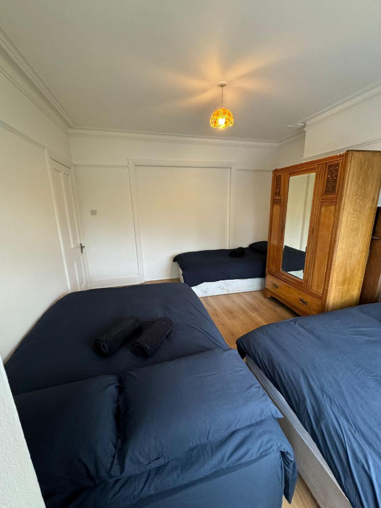 Big Family Room In Room At 2 Iveragh Rd-4 Dublin Extérieur photo